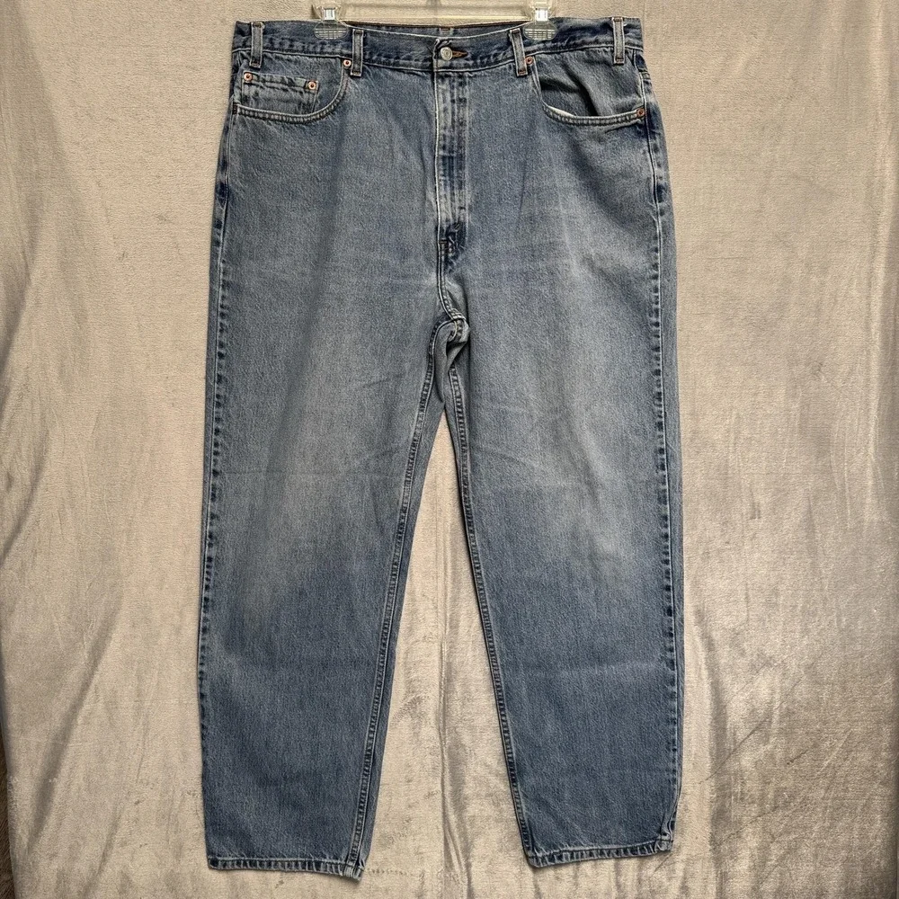 Levis 550 Jeans Mens 42x32 Blue Light Wash Relaxed Tapered‎ Denim Cotton vtg